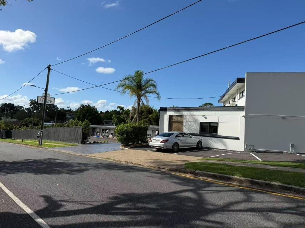 Aspley Motor Inn street view