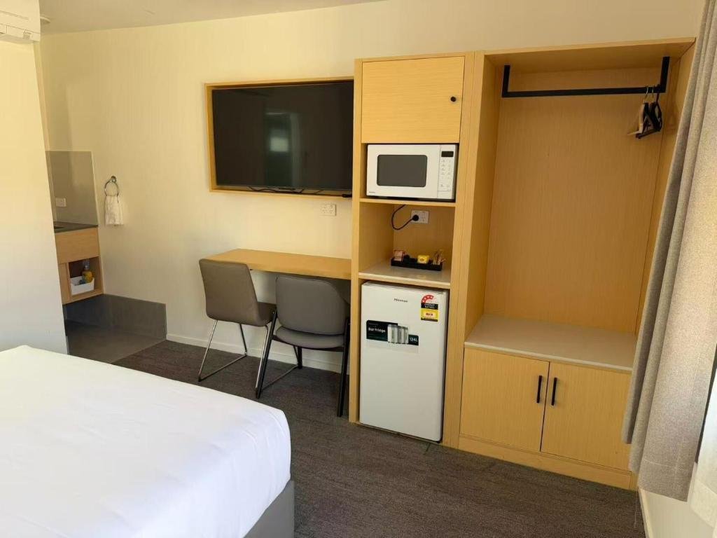 Desk and amenities